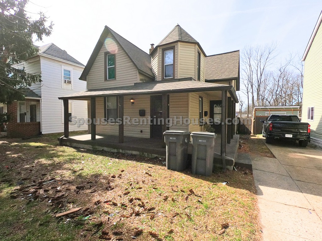 Rent this Indy Apartment Home 212 S Emerson Ave Apt 1